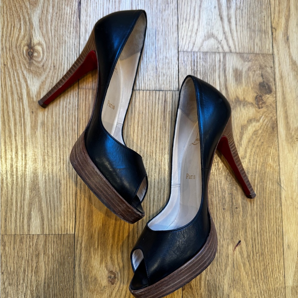 Christian Louboutin Lady Leather Black Platform Peep Toe Sandal 37